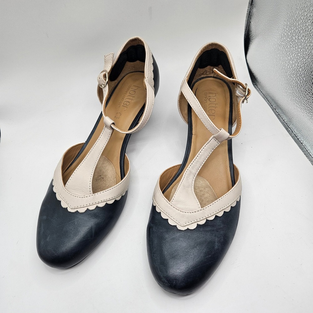 Hotter Comfort Concept Navy Cream Leather T-Strap Scalloped Heels US 8.5 UK 6.5